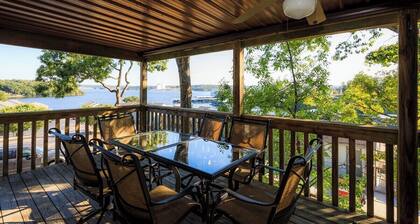 Lakefront Condo With Indoor Pool