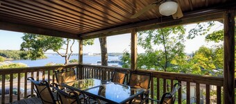 Lakefront Condo With Indoor Pool