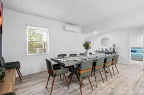 Villa Confort | Comedor