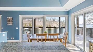 House, Multiple Beds, Patio (42 Branch) | 6 bedrooms, individually decorated, individually furnished, bed sheets