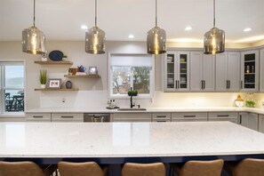 Casa, varias camas, patio (15 Duckling) | Cocina privada