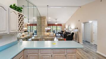 Condo, Multiple Beds, Patio (611 Lazy Days T12) | Interior