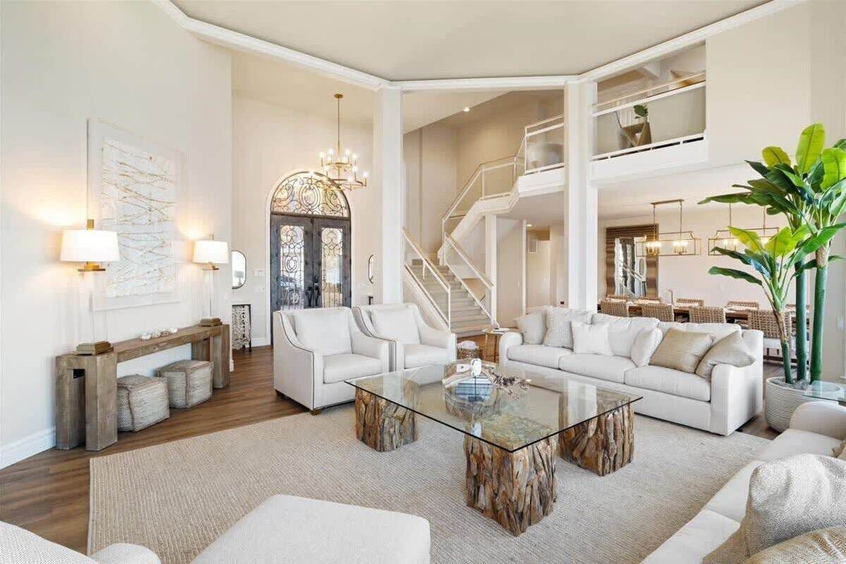 House, Multiple Beds, Pool Access, Pool View (808 Las Campanas) | Living area