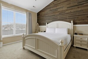 Condo, Multiple Beds, Patio (275 Flynn Road 406 ) - Waterfront Lake of the Ozarks Retreat (Lake Ozark)