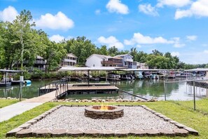 Fireplace - Lakefront House Next to Camden On The Lake (Lake Ozark)