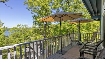 House, Multiple Beds, Patio, Pool View (147 Walkers Cay Dr) | View from room