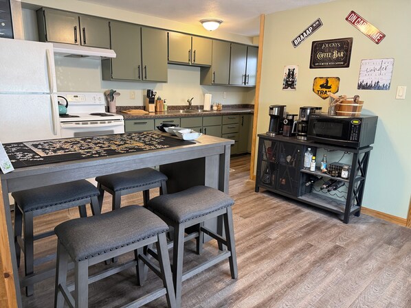 Fridge, microwave, oven, stovetop - Enjoy Michigan's Upper Peninsula from this Trailside House with Private Sauna (Greenland)