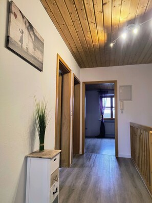 Interior - Quiet and charming apartment approx. 10km from the lake (Dießen am Ammersee)