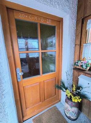Exterior detail - Quiet and charming apartment approx. 10km from the lake (Dießen am Ammersee)