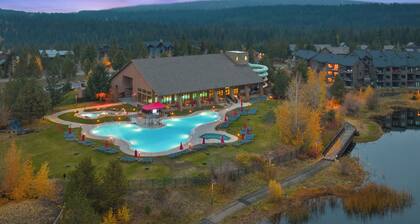 Luxury 2BR Penthouse with Lodge Pool Access in Suncadia Resort