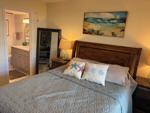 Room - Great beach access, central location, 2-bedroom condo in wonderful Marco Island (Marco Island)