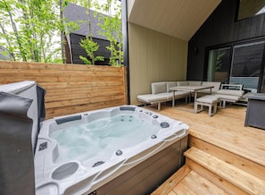 Terrace/patio - Entracte Spa prive Vue sur le boise Chalet premium pour 10 personnes (Pont-Rouge)