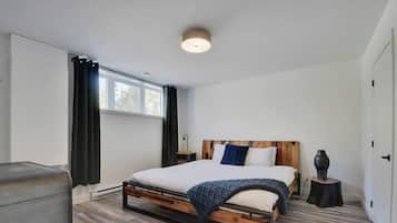 WiFi, bed sheets