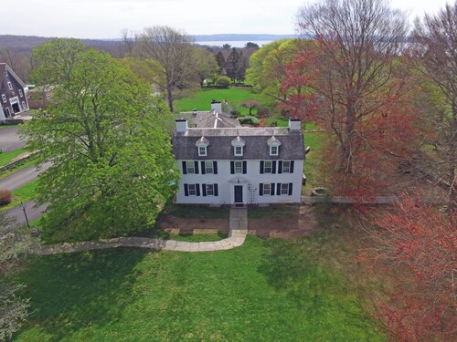 Historic 5-bedroom Farmhouse in Charming Bristol- FIFA World Cup 2026™ Stay