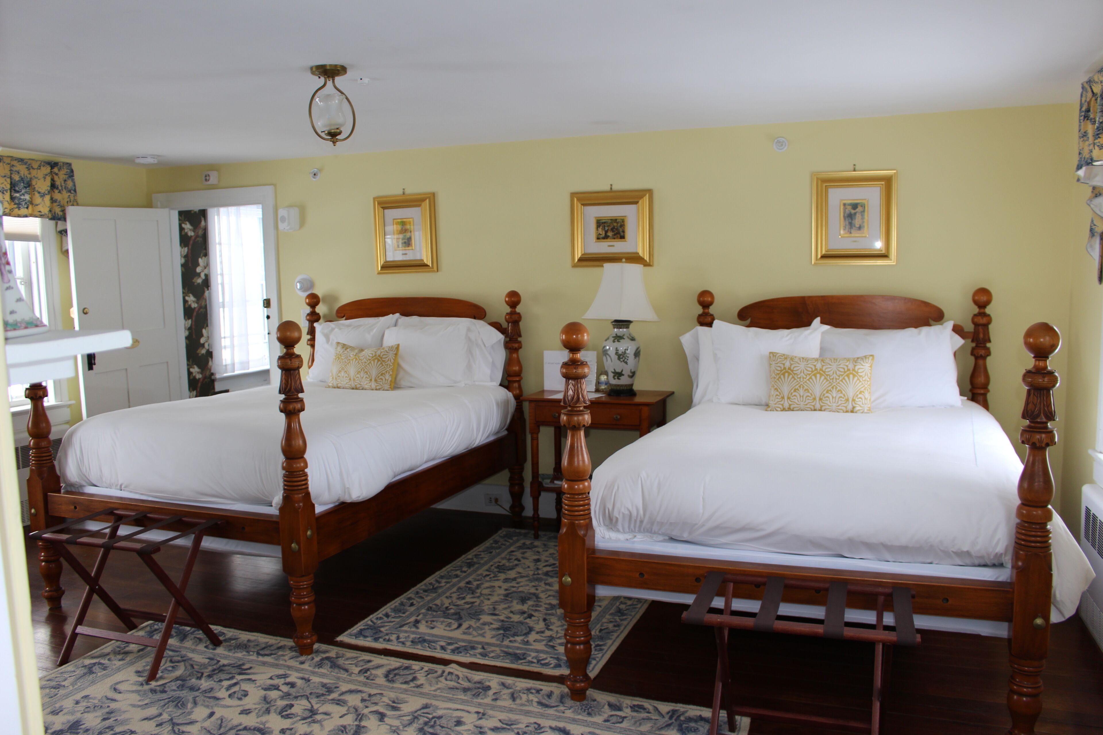 5 bedrooms, WiFi, bed sheets