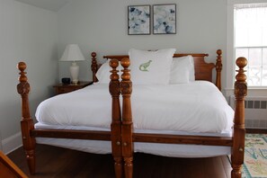 5 bedrooms, WiFi, bed sheets