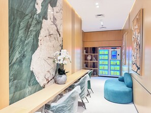 Spa - PVH - Royal Regency - Modern Studio (Dubai)