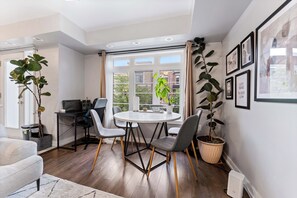 Dining - Stylish 2 Bedroom 2 Story Toronto Home w/Parking (Toronto)