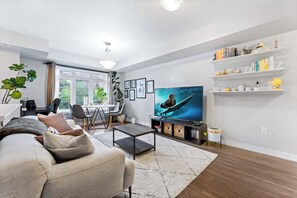 Living area - Stylish 2 Bedroom 2 Story Toronto Home w/Parking (Toronto)