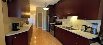 Chic Downtown Campbellton Stay + Kitchen
