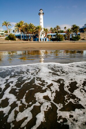 Beach nearby - Luxury Beach - 2 Bedroom Apartment (Maspalomas)