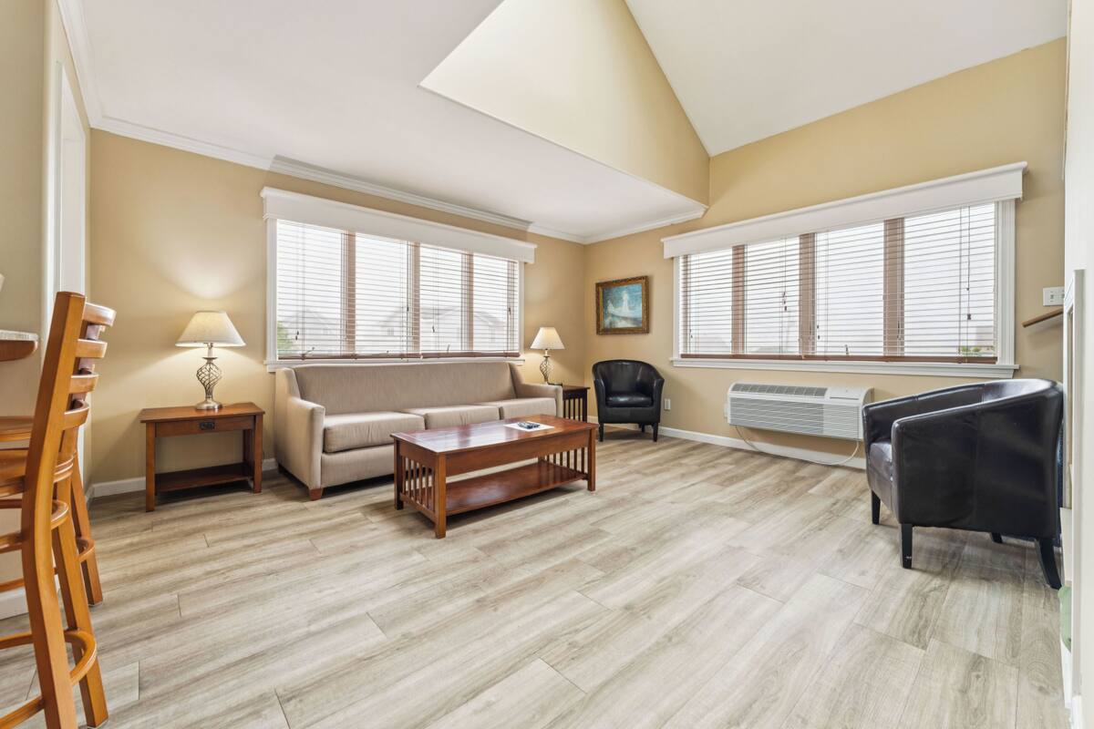 Family Condo, 2 Bedrooms | Living area