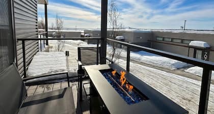 Modern Hideaway with Private Terrace in Downtown
