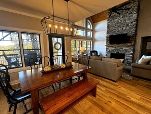 Smart TV - Hartness Haven (Todd)