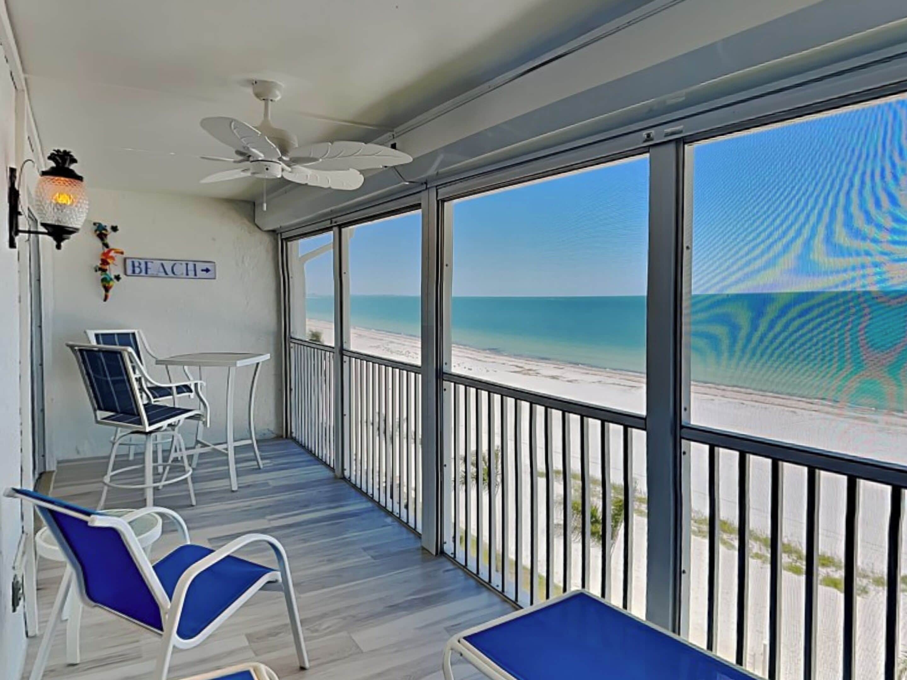 Condo (2 Bedrooms) | Front of property