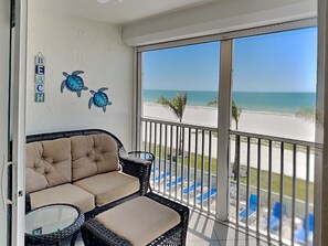 Condo (2 Bedrooms) | Vista frontal de la propiedad