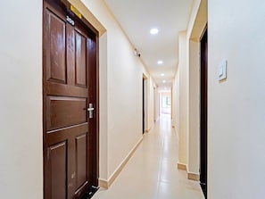 House | Interior - Deluxe Omalloor Temple Formerly MTS Lodge (Kozhenchery)