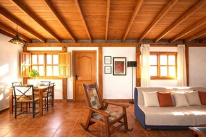 House | Dining - Samuel's House With Private Pool (Granadilla de Abona)
