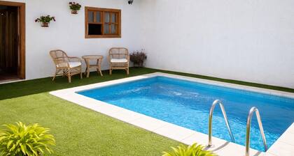 Samuel's House With Private Pool