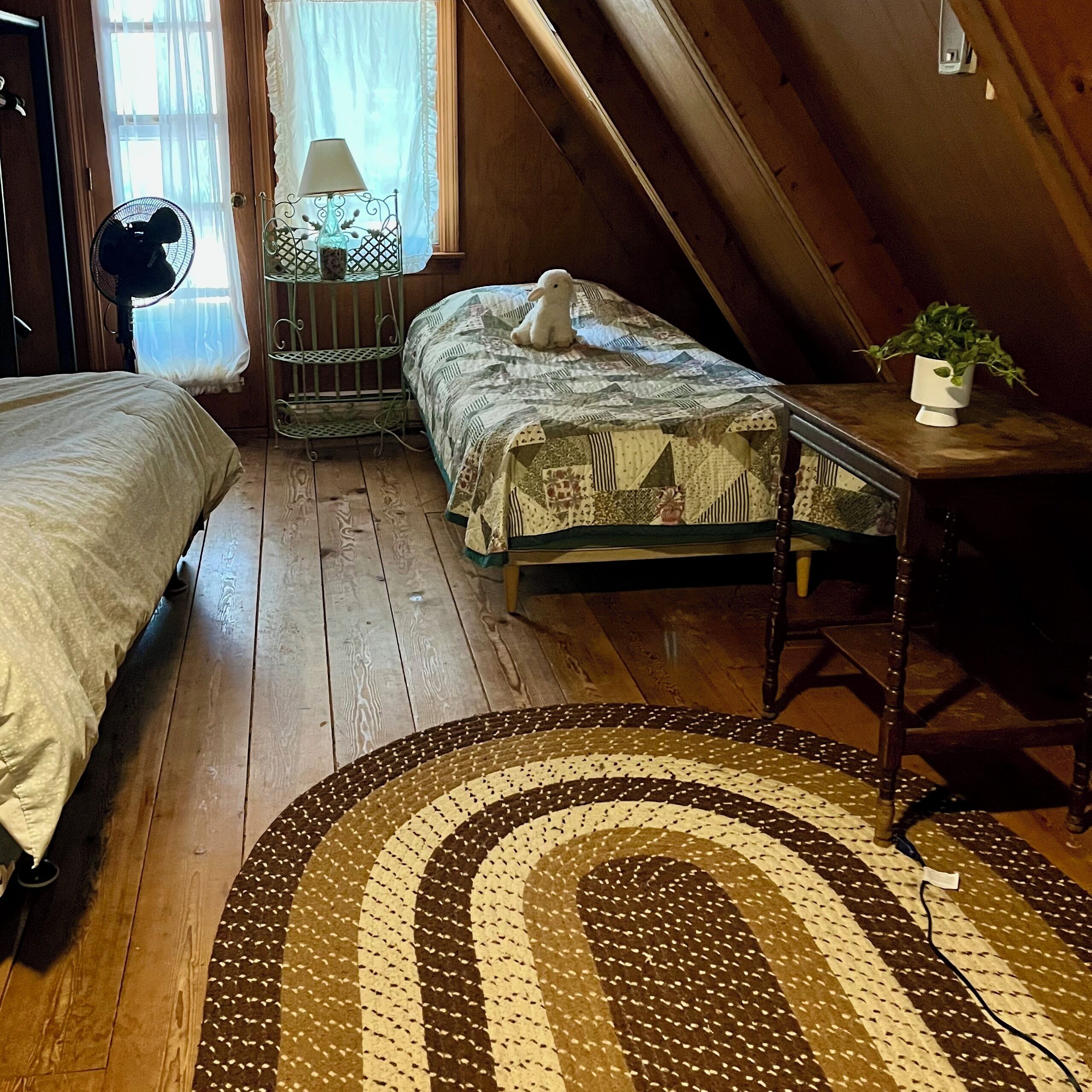 2 soverom, reiseseng for barn, wi-fi (inkludert) og sengetøy