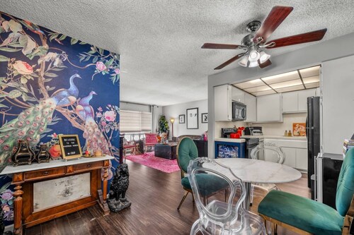 Culver City Manor - Entire 2-Bedroom Condo in Near LAX and SoFi Stadium