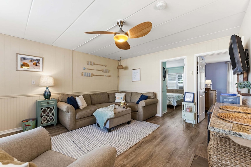 Surfside Getaway With Heated Pool & Bbq Grill - North Wildwood, NJ