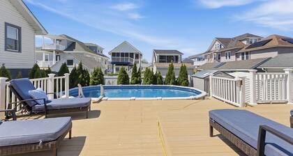 Spacious 6BR North Wildwood Home with a Private Pool