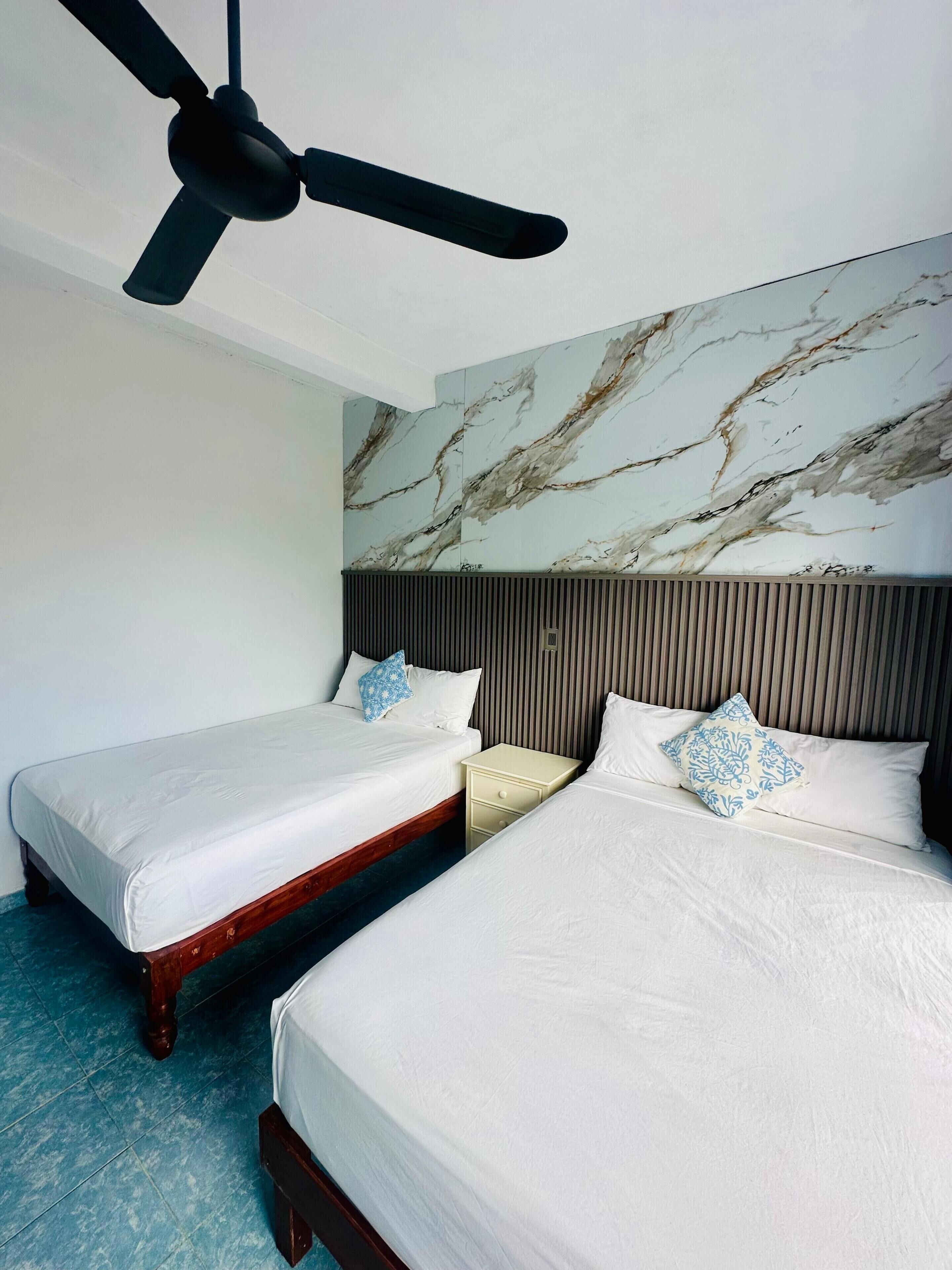 4 chambres, fer et planche à repasser, Wi-Fi, draps fournis