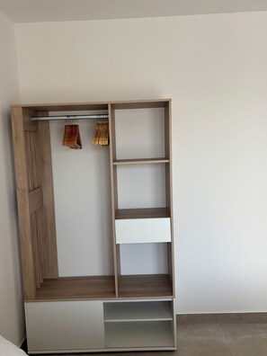 Interior - Garden apartment between sea and mountains (Arbellara)