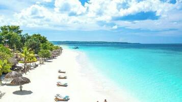 House, 3 Bedrooms, Accessible, Patio | Beach