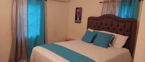 House, 3 Bedrooms, Accessible, Patio