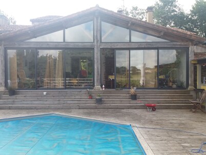 Large, quiet country house with terrace, swimming pool and wooded garden