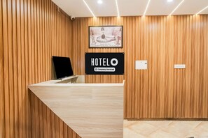 House | Reception