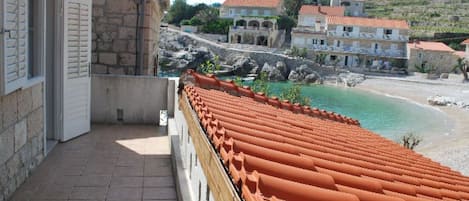 アパートメント (Three Bedroom Apartment with Sea View) | バルコニー