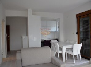 Apartment (One bedroom apartment near beach) | Living room - Apartment Andrija (Petrovac)