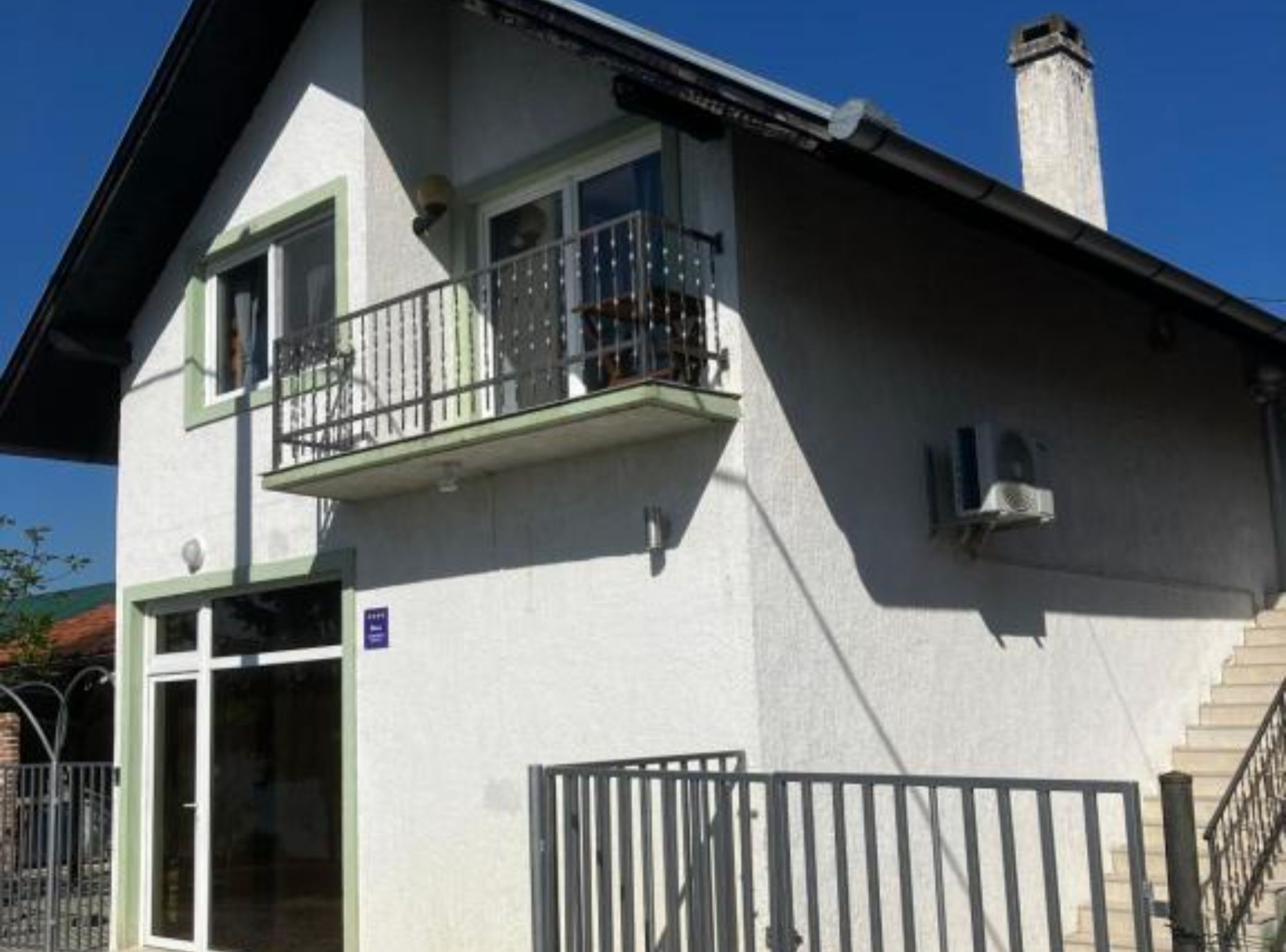 Huoneisto (One Bedroom Apartment with Balcony) | Ulkopuoli