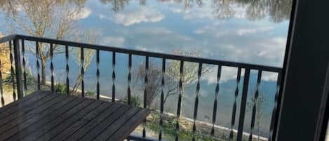 Apartment (One Bedroom Apartment with Balcony) | Balcony