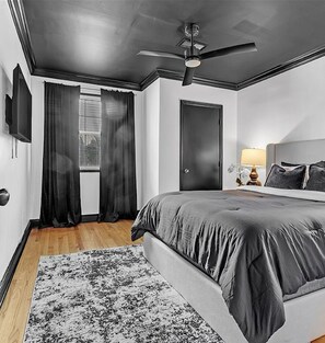 Room - Onyx Oasis 2 Bedroom Condo FREE Parking (Memphis)