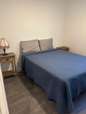 3 bedrooms, Internet, bed sheets - Pool home in Sunridge Park (Henderson)