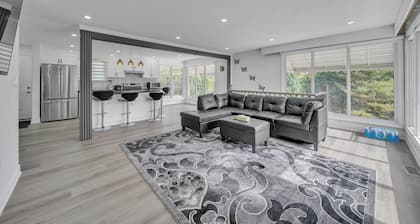 Beautiful Villa on Hill